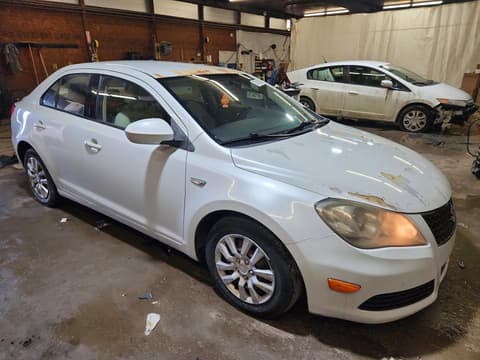 2010 Suzuki Kizashi, VIN JS2RF9A13A6100454. Фото 4 з 6 з аукціону Copart. Каталог авто зі США OpenDataCar.