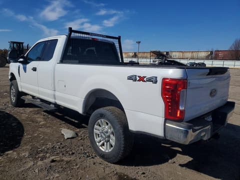 2017 Ford F-250 Super Duty, VIN 1FT7X2B68HEE61923. Zdjęcie 2 z 6 z aukcji Copart. Katalog aut z USA OpenDataCar.