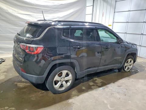 2019 Jeep Compass, VIN 3C4NJDBBXKT703443. Фото 3 з 6 з аукціону Copart. Каталог авто зі США OpenDataCar.