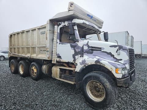 2015 Volvo VHD, VIN 4V5KC9EH2FN910764. Фото 1 из 6 с аукциона Copart. Каталог авто из США OpenDataCar.