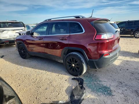 2019 Jeep Cherokee, VIN 1C4PJLLB2KD176246. Фото 2 з 6 з аукціону Copart. Каталог авто зі США OpenDataCar.