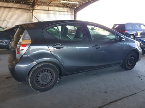 2012 Toyota Prius C, VIN JTDKDTB37C1526209. Zdjęcie 3 z 6 z aukcji Copart. Katalog aut z USA OpenDataCar.