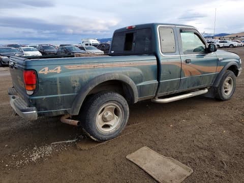 1998 Mazda B4000, VIN 4F4ZR17X9WTM10090. Zdjęcie 3 z 6 z aukcji Copart. Katalog aut z USA OpenDataCar.