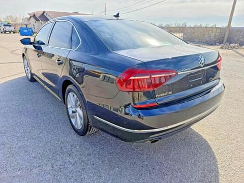 2018 Volkswagen Passat, VIN 1VWBA7A33JC005519. Photo 3 of 6 from Copart auction. OpenDataCar US salvage catalog.
