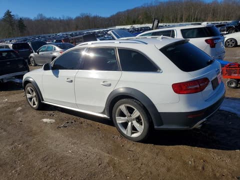 2015 Audi A4 allroad, VIN WA1UFAFL2FA013692. Фото 2 з 6 з аукціону Copart. Каталог авто зі США OpenDataCar.