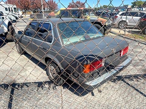 1987 Bmw 3 Series, VIN WBAAE6402H1712144. Zdjęcie 3 z 6 z aukcji Copart. Katalog aut z USA OpenDataCar.