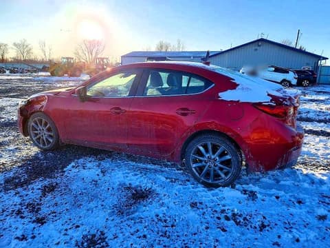 2018 Mazda 3, VIN 3MZBN1V37JM245568. Фото 2 з 6 з аукціону Copart. Каталог авто зі США OpenDataCar.