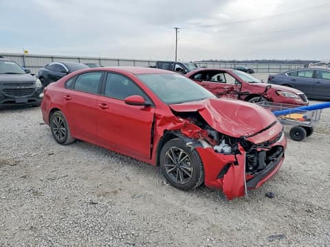 2024 Kia Forte, VIN 3KPF24AD4RE712562. Фото 4 з 6 з аукціону Copart. Каталог авто зі США OpenDataCar.
