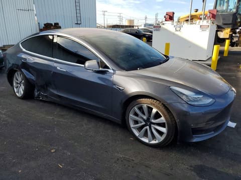 2018 Tesla Model 3, VIN 5YJ3E1EA3JF102143. Zdjęcie 4 z 6 z aukcji Copart. Katalog aut z USA OpenDataCar.