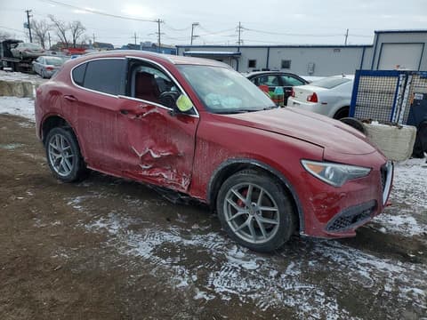 2018 Alfa romeo Stelvio, VIN ZASFAKBN5J7B81883. Фото 4 из 6 с аукциона Copart. Каталог авто из США OpenDataCar.