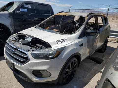 2017 Ford Escape, VIN 1FMCU0JD7HUE09311. Фото 1 з 6 з аукціону Copart. Каталог авто зі США OpenDataCar.