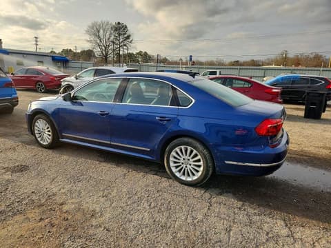 2016 Volkswagen Passat, VIN 1VWBS7A34GC069302. Фото 2 з 6 з аукціону Copart. Каталог авто зі США OpenDataCar.