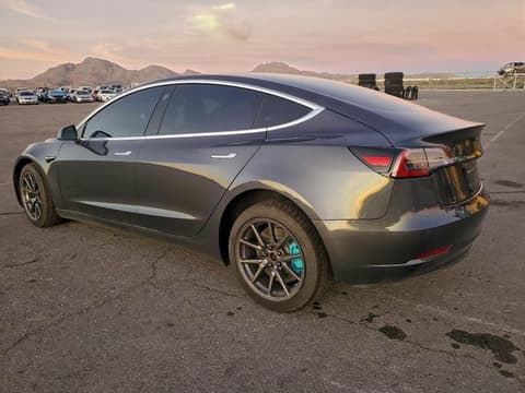 2018 Tesla Model 3, VIN 5YJ3E1EA9JF045253. Фото 2 з 6 з аукціону Copart. Каталог авто зі США OpenDataCar.