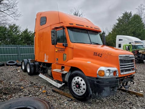 2002 Freightliner Cst120, VIN 1FUJBBCG92LG24833. Фото 1 из 6 с аукциона Copart. Каталог авто из США OpenDataCar.