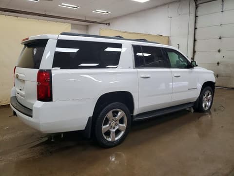 2016 Chevrolet Suburban, VIN 1GNSKHKC9GR237060. Фото 3 з 6 з аукціону Copart. Каталог авто зі США OpenDataCar.