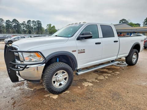 2018 Ram 2500, VIN 3C6UR5HJ6JG309946. Фото 1 з 6 з аукціону Copart. Каталог авто зі США OpenDataCar.
