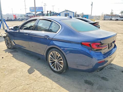 2021 Bmw 5 Series, VIN WBA53BJ01MWX32872. Фото 2 з 6 з аукціону Copart. Каталог авто зі США OpenDataCar.
