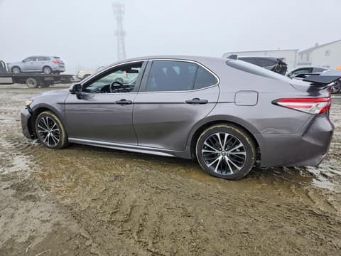 2018 Toyota Camry, VIN 4T1B11HK5JU061366. Zdjęcie 2 z 6 z aukcji Copart. Katalog aut z USA OpenDataCar.