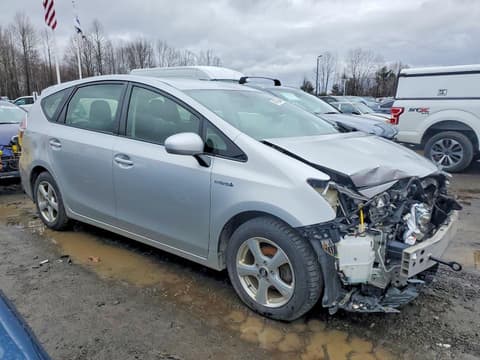 2017 Toyota Prius V, VIN JTDZN3EU3HJ069230. Фото 4 из 6 с аукциона Copart. Каталог авто из США OpenDataCar.