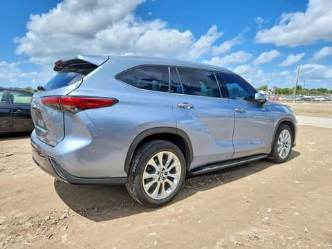 2021 Toyota Highlander, VIN 5TDYZRAH7MS037065. Фото 3 з 6 з аукціону Copart. Каталог авто зі США OpenDataCar.