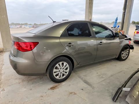 2011 Kia Forte, VIN KNAFU4A29B5359050. Фото 3 з 6 з аукціону Copart. Каталог авто зі США OpenDataCar.
