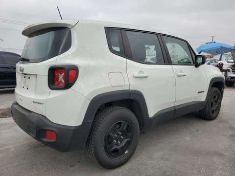 2022 Jeep Renegade, VIN ZACNJDA18NPN51258. Фото 3 из 6 с аукциона Copart. Каталог авто из США OpenDataCar.