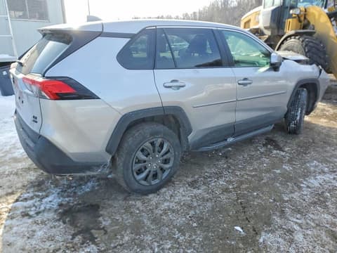 2024 Toyota RAV4, VIN 2T3G1RFV8RC400739. Фото 3 з 6 з аукціону Copart. Каталог авто зі США OpenDataCar.