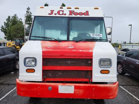 1998  , VIN 4UZA4FF43WC932640. Фото 5 з 6 з аукціону Copart. Каталог авто зі США OpenDataCar.