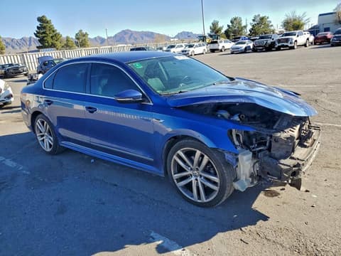 2017 Volkswagen Passat, VIN 1VWDT7A3XHC014800. Zdjęcie 4 z 6 z aukcji Copart. Katalog aut z USA OpenDataCar.