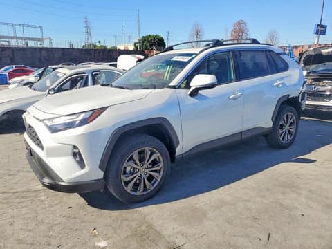 2025 Toyota RAV4, VIN JTMB6RFV4SJ069947. Фото 1 з 6 з аукціону Copart. Каталог авто зі США OpenDataCar.