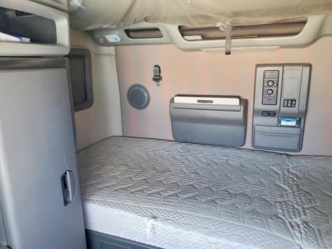 2022 Volvo VNL, VIN 4V4NC9EH0NN301236. Zdjęcie 6 z 6 z aukcji Copart. Katalog aut z USA OpenDataCar.