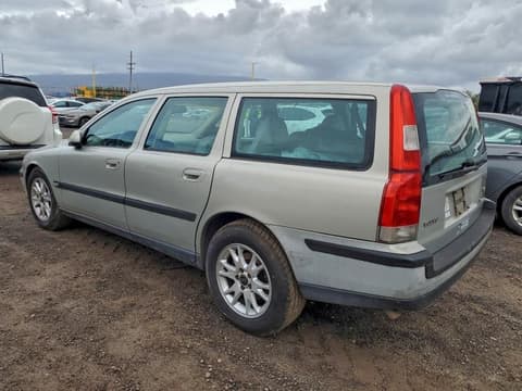 2001 Volvo V70, VIN YV1SW61R212086984. Фото 2 з 6 з аукціону Copart. Каталог авто зі США OpenDataCar.