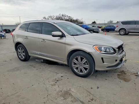 2017 Volvo XC60, VIN YV440MDU6H2036083. Фото 4 з 6 з аукціону Copart. Каталог авто зі США OpenDataCar.