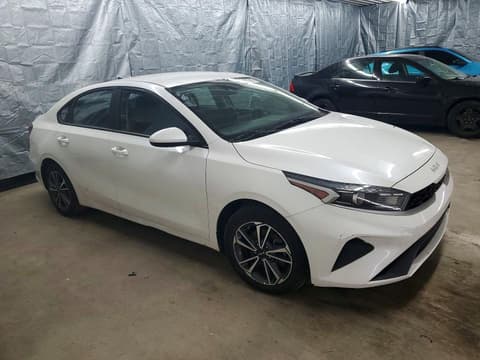 2022 Kia Forte, VIN 3KPF24AD4NE465523. Фото 4 з 6 з аукціону Copart. Каталог авто зі США OpenDataCar.