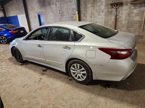 2018 Nissan Altima, VIN 1N4AL3AP4JC276616. Фото 2 з 6 з аукціону Copart. Каталог авто зі США OpenDataCar.