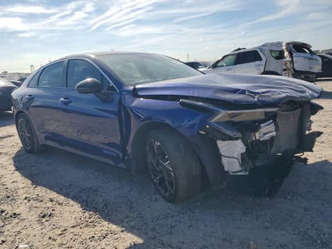 2025 Kia K5, VIN KNAG64J78S5296727. Фото 4 з 6 з аукціону Copart. Каталог авто зі США OpenDataCar.