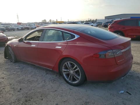 2013 Tesla Model S, VIN 5YJSA1CG4DFP20090. Фото 2 з 6 з аукціону Copart. Каталог авто зі США OpenDataCar.