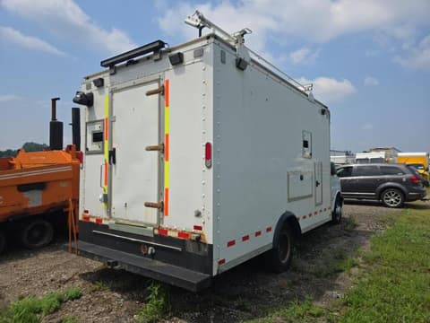 2018 Chevrolet Express 4500, VIN 1HA6GUCGXJN007320. Фото 3 з 6 з аукціону Copart. Каталог авто зі США OpenDataCar.