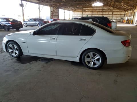 2016 Bmw 5 Series, VIN WBA5A5C54GG351452. Фото 2 з 6 з аукціону Copart. Каталог авто зі США OpenDataCar.