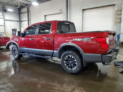 2017 Nissan Titan, VIN 1N6AA1E59HN556069. Фото 2 з 6 з аукціону Copart. Каталог авто зі США OpenDataCar.
