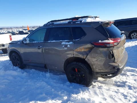 2025 Nissan Rogue, VIN 5N1BT3BB4SC827738. Фото 2 з 6 з аукціону Copart. Каталог авто зі США OpenDataCar.