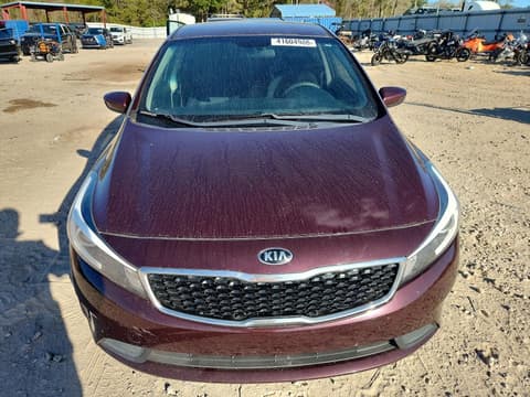 2018 Kia Forte, VIN 3KPFK4A71JE196658. Фото 5 з 6 з аукціону Copart. Каталог авто зі США OpenDataCar.