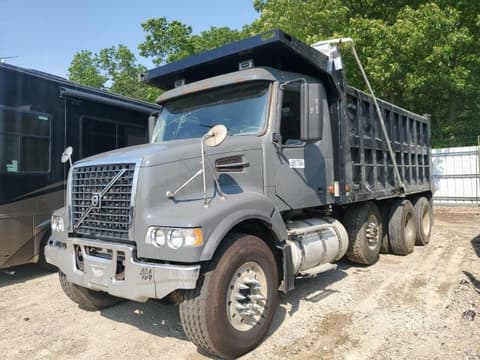 2007 Volvo VHD, VIN 4V5K99GH17N461896. Zdjęcie 2 z 6 z aukcji Copart. Katalog aut z USA OpenDataCar.