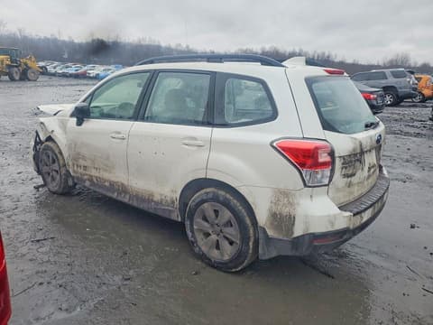 2018 Subaru Forester, VIN JF2SJABC8JH439888. Фото 2 з 6 з аукціону Copart. Каталог авто зі США OpenDataCar.
