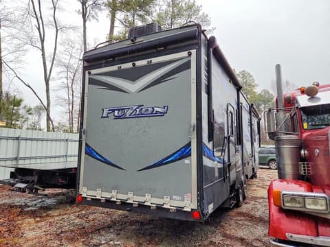 2016 Keystone Fuzion, VIN 4YDF34524GF810352. Фото 4 из 6 с аукциона Copart. Каталог авто из США OpenDataCar.