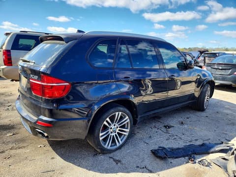 2013 Bmw X5, VIN 5UXZV4C53D0B11737. Photo 3 of 6 from Copart auction. OpenDataCar US salvage catalog.