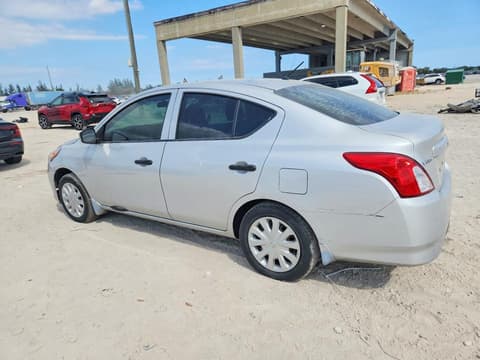 2018 Nissan Versa, VIN 3N1CN7AP4JL808104. Фото 2 з 6 з аукціону Copart. Каталог авто зі США OpenDataCar.