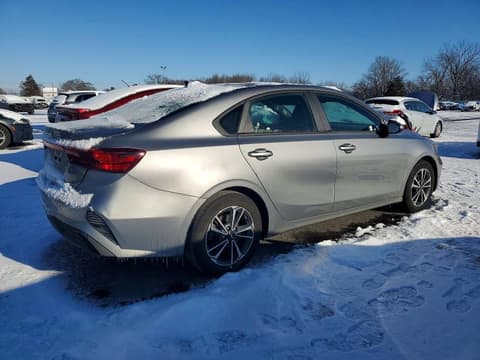 2023 Kia Forte, VIN 3KPF24AD6PE676290. Фото 3 з 6 з аукціону Copart. Каталог авто зі США OpenDataCar.