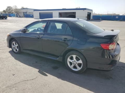 2011 Toyota Corolla, VIN 2T1BU4EE9BC569558. Фото 2 з 6 з аукціону Copart. Каталог авто зі США OpenDataCar.