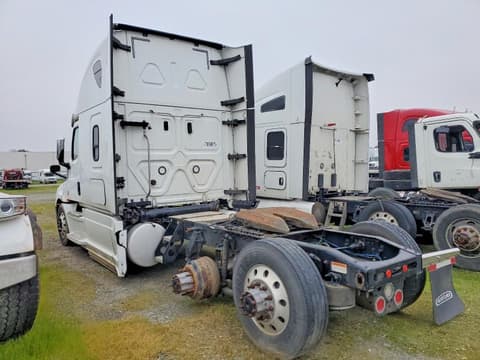 2020 Freightliner Cascadia 126, VIN 3AKJHHDR1LSLL9001. Фото 3 из 6 с аукциона Copart. Каталог авто из США OpenDataCar.